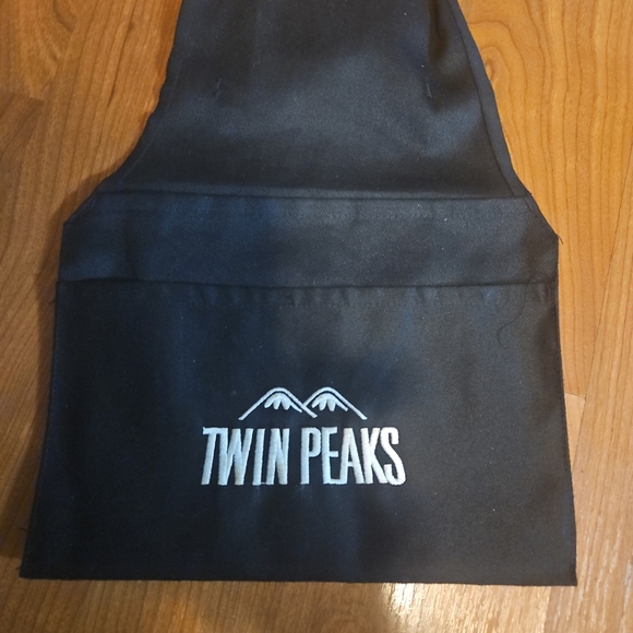 Twin Peaks Black Money Pouch - Picture 7 of 8